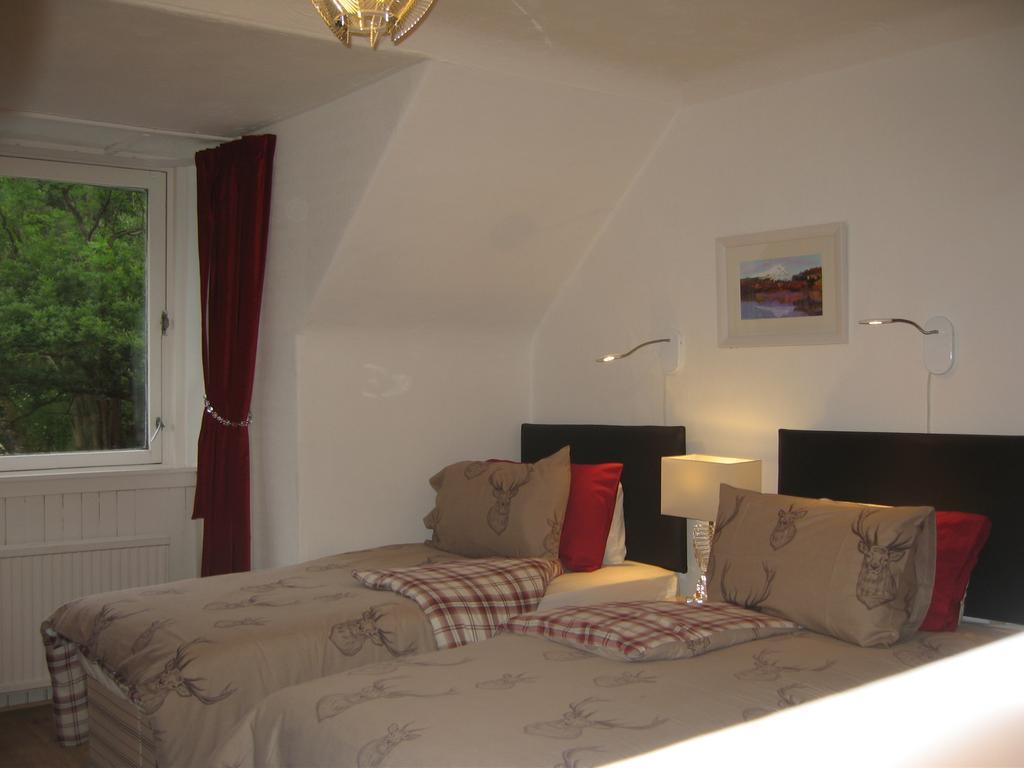 The Golden Larches Bed & Breakfast Lochearnhead Ruang foto